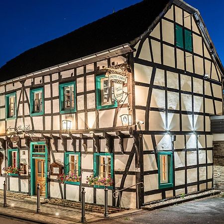 Land-Hotel Zum Schwan, Garni Weilerswist-Metternich, 3 E-Ladestationen, Naehe Phantasialand, Palmenparadies Euskirchen Buitenkant foto