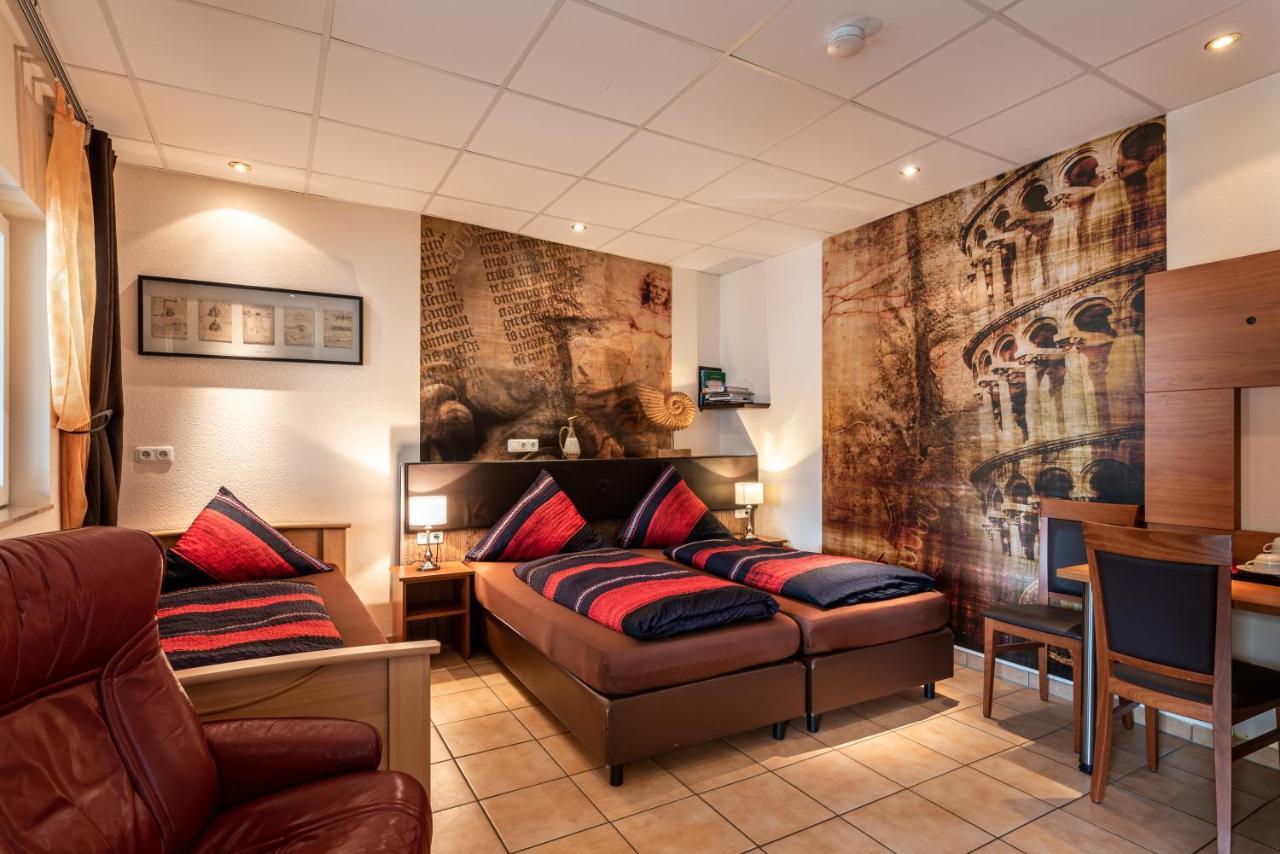 Land-Hotel Zum Schwan, Garni Weilerswist-Metternich, 3 E-Ladestationen, Naehe Phantasialand, Palmenparadies Euskirchen Buitenkant foto
